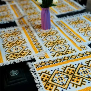 স্ক্রিন প্রিন্টের টেবিল রানার সেট